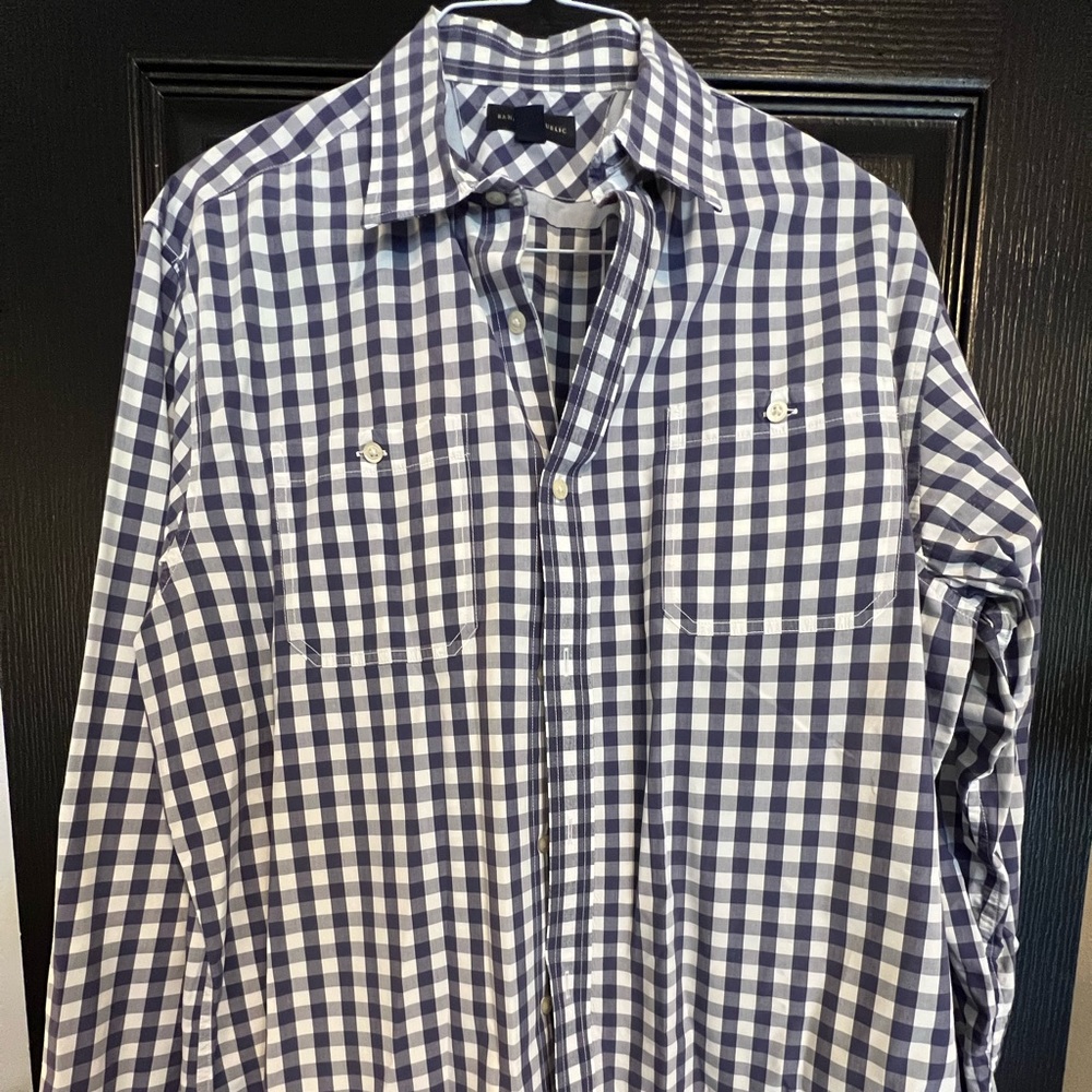 Men’s Banana Republic shirt. Size XL.